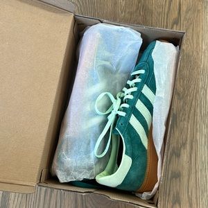 Adidas Spezial Women’s Collegiate Green Semi Green Spark Size 7
